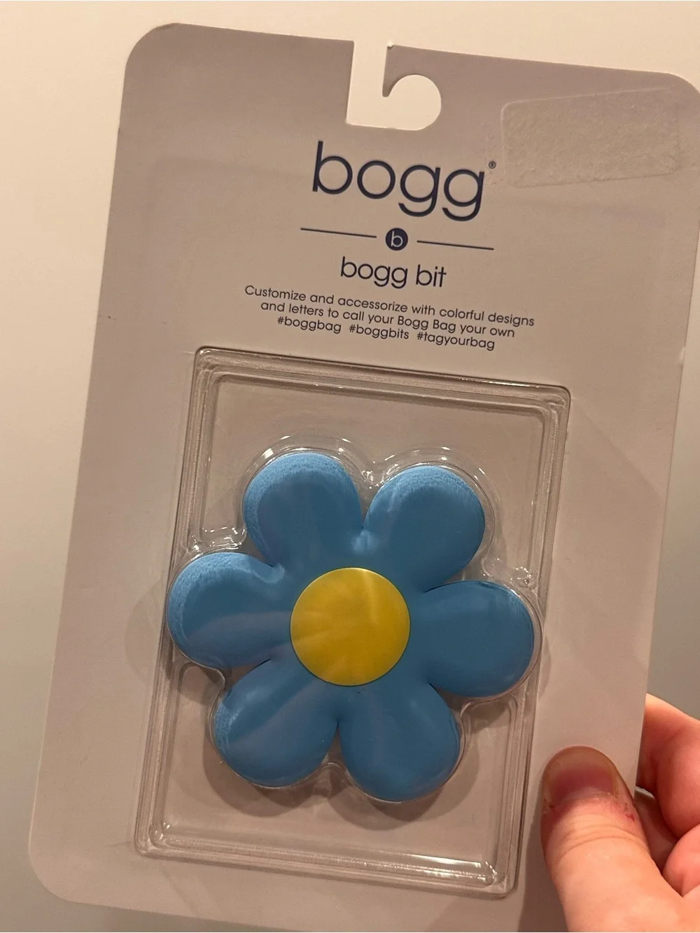 BOGG BAG Bit Blue Daisy Flower Charm Accessory NWT Beach Tote Hard to Find RARE